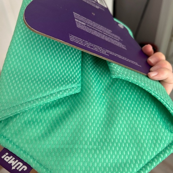 5/$25 Jump cooling dog bandana size M-L NWT 🥵 - Picture 6 of 6